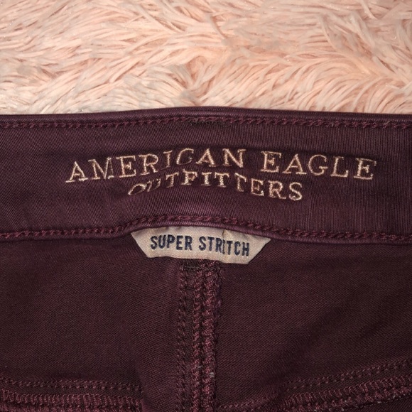 Maroon American Eagle shorts - Picture 3 of 4